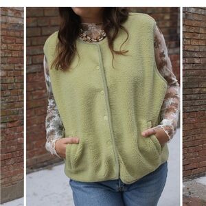 Lightweight Sherpa Vest